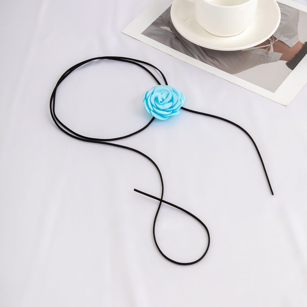 Elegantiškas kaklo papuošalas "Rožė" - Glamoury.lt - Grožio prekės